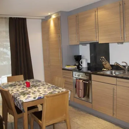 Castello Apartment *